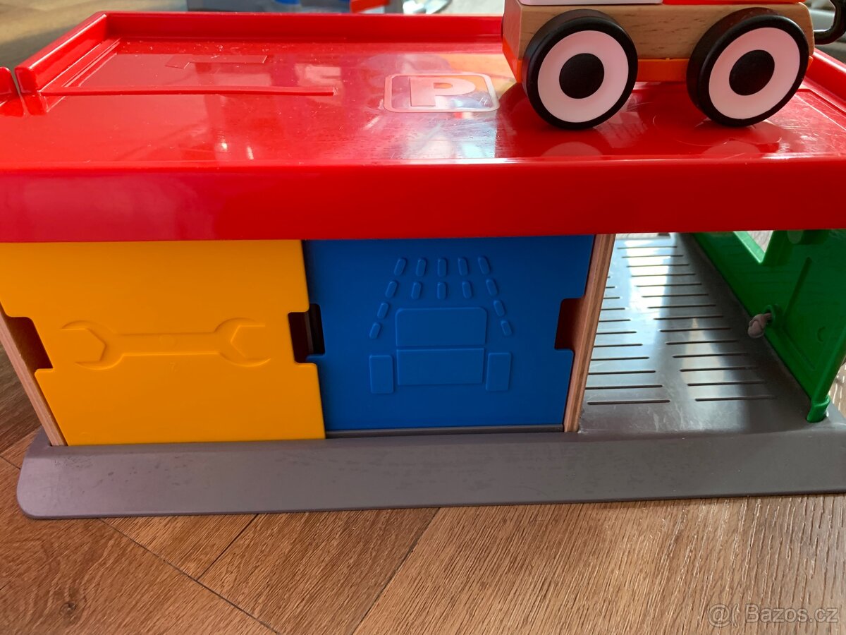 Garáž na autíčka IKEA - 2