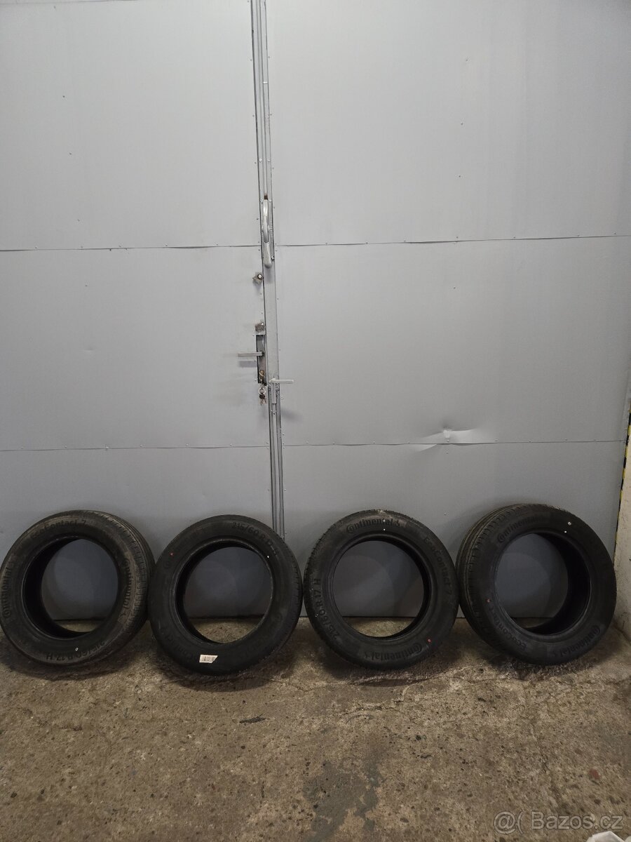 Pneu letni 215/60 R17 nové - 2