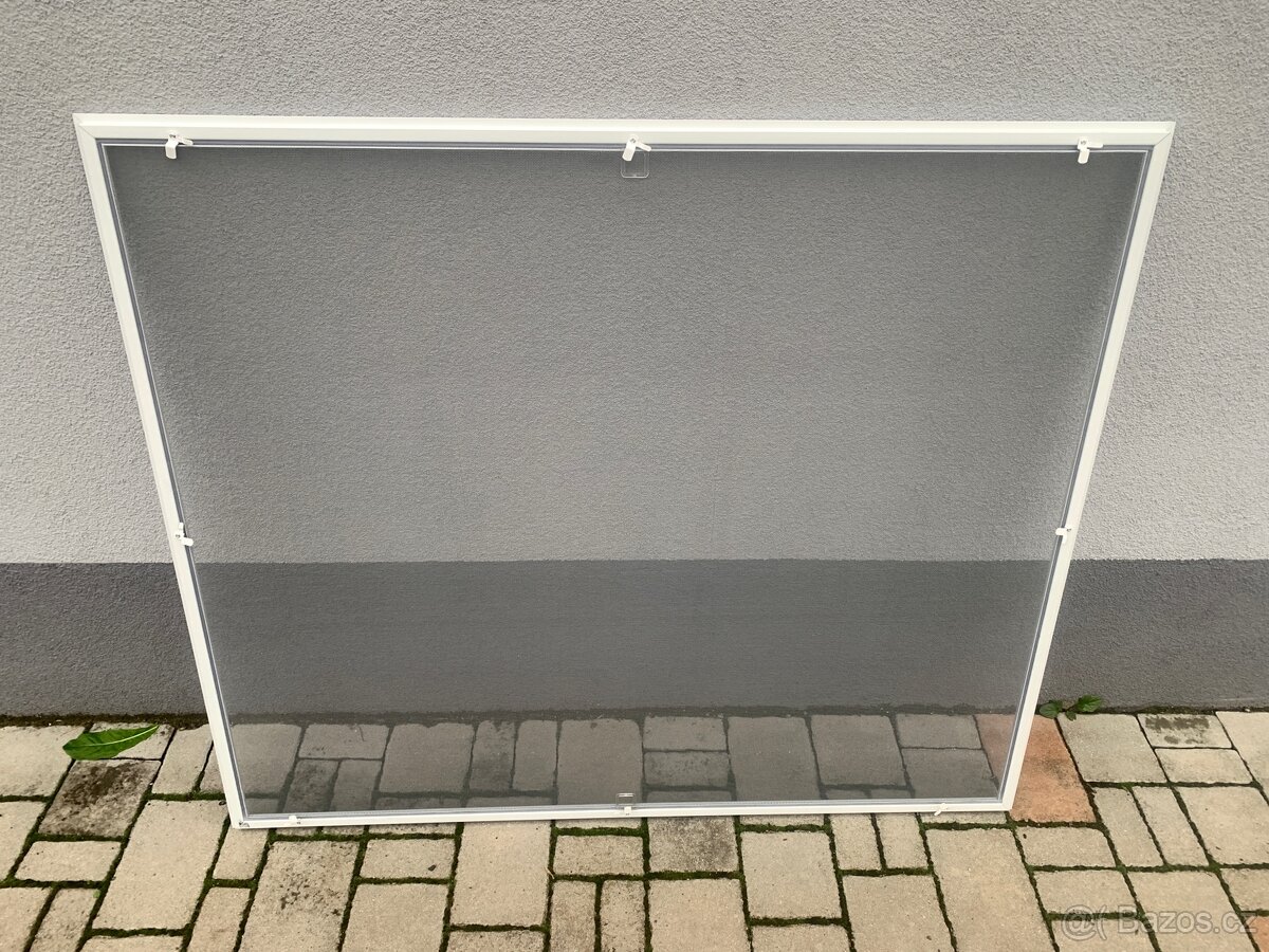 Síť do okna proti hmyzu - 2