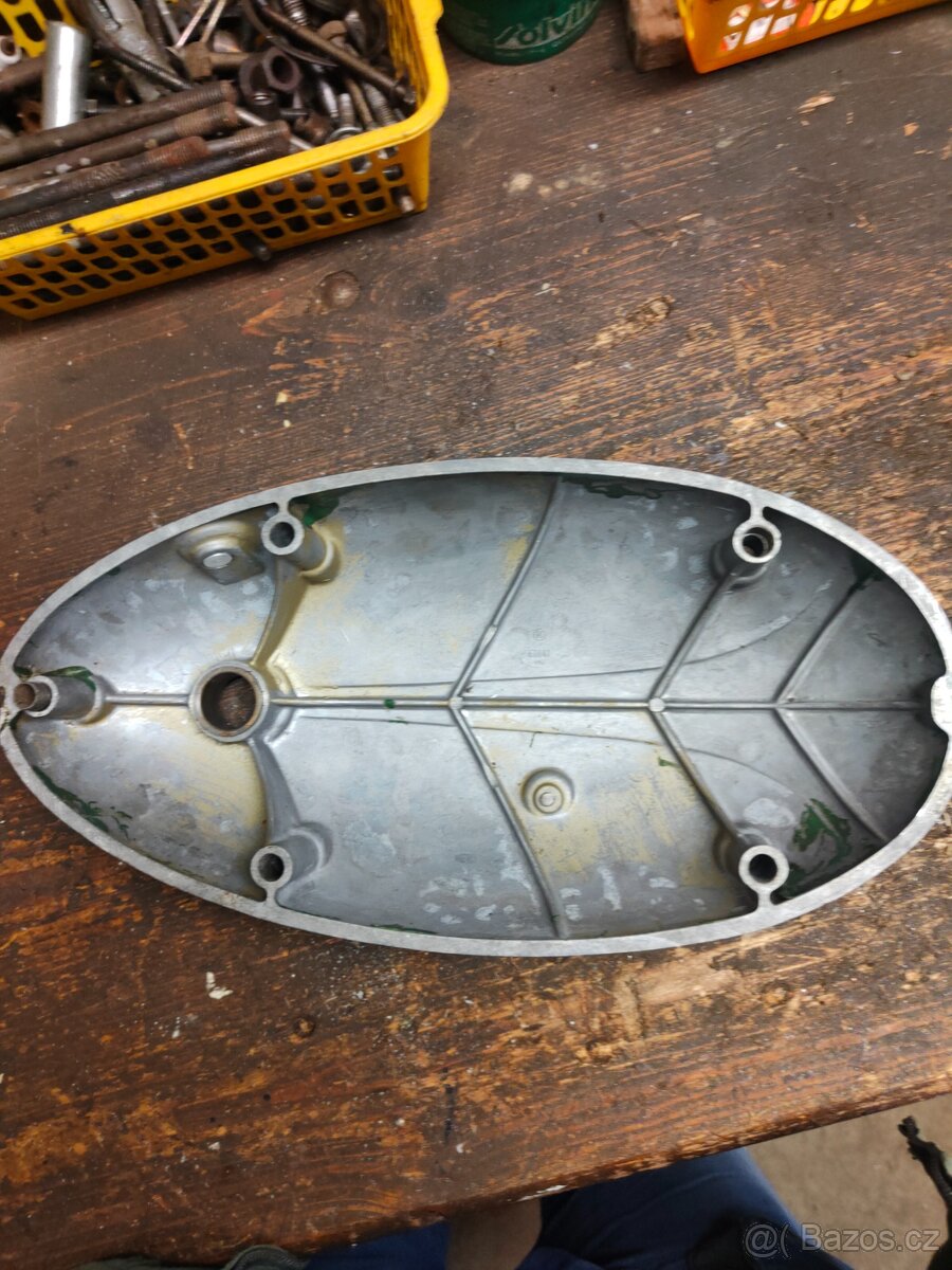 Víko spojky Jawa 250/353 - 2