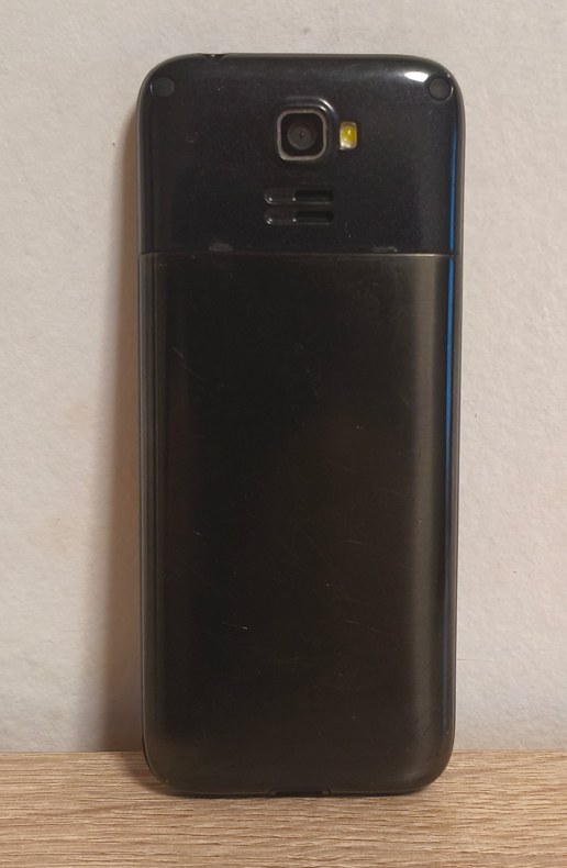 Predám mobil Swisstone SC560 - 2