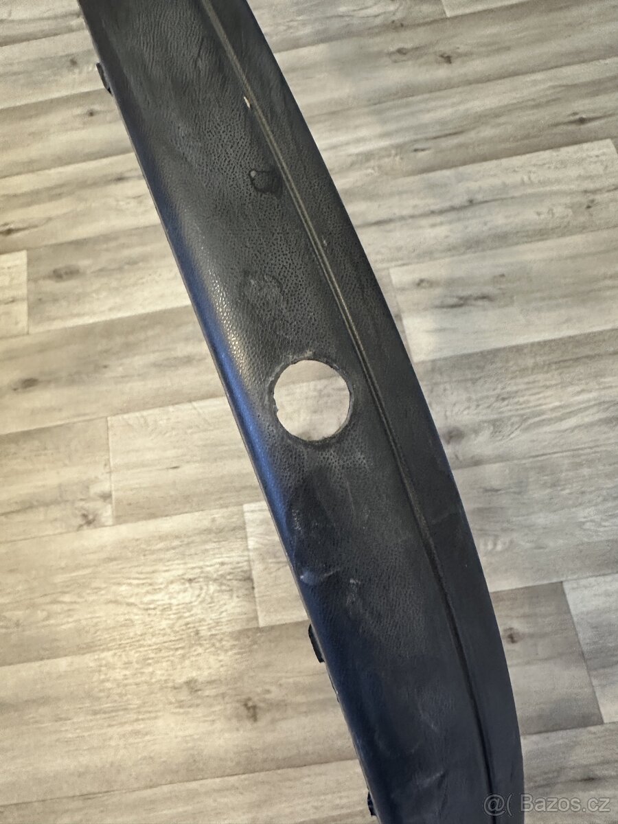 Lišta zadního nárazníku Superb 1 - 2