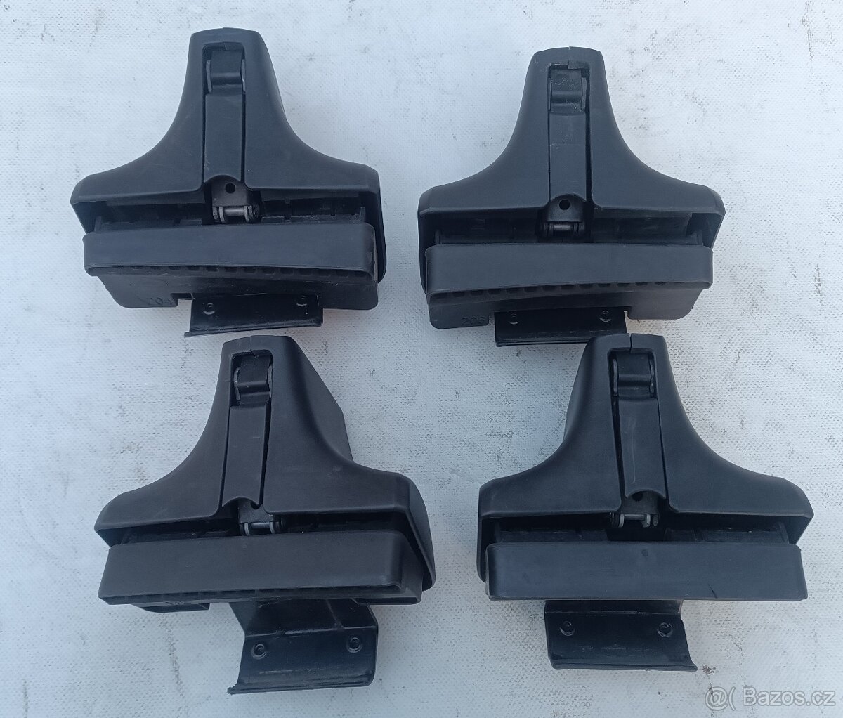 Patky střešního nosiče. - 2
