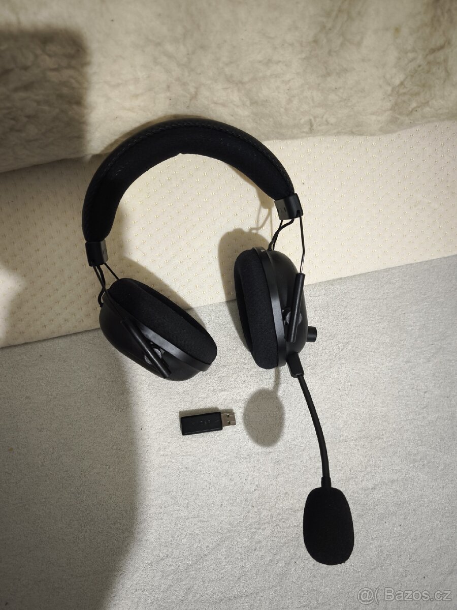 Razer BlackShark V2 Pro - bezdrátová herní sluchátka - 2
