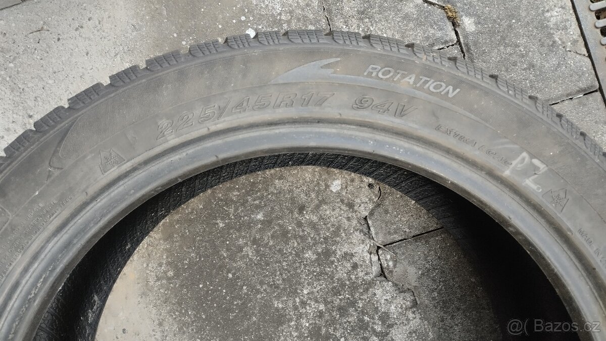 Zimní pneu 225/45 R17 - 1ks - 2
