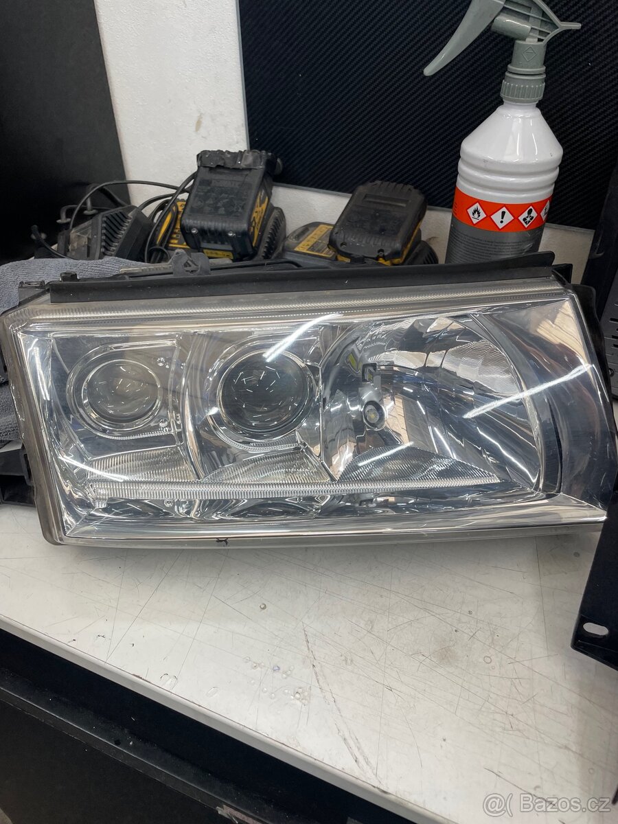 Xenony Škoda Octavia - 2