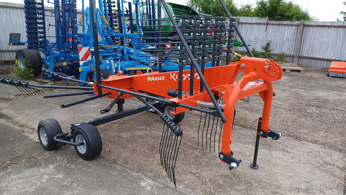 Shrnovač KUBOTA RA1043 - 2