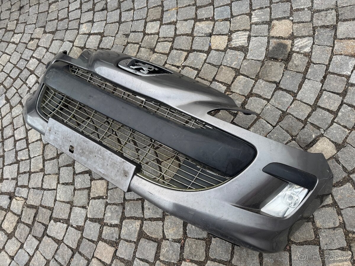 Přední nárazník Peugeot 308 - 2