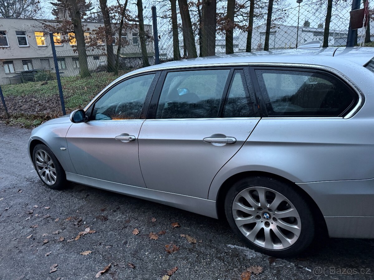 BMW e91 330XD - 2