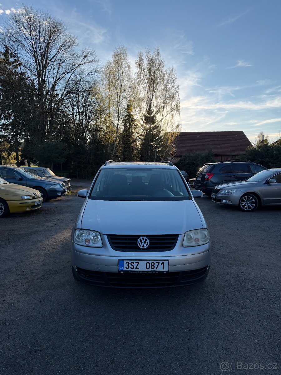 Volkswagen touran - 2