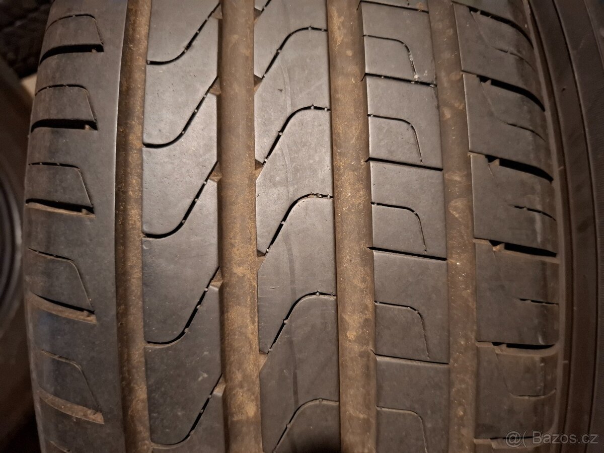 235/65/17 Pirelli Letní 7 mm - 2