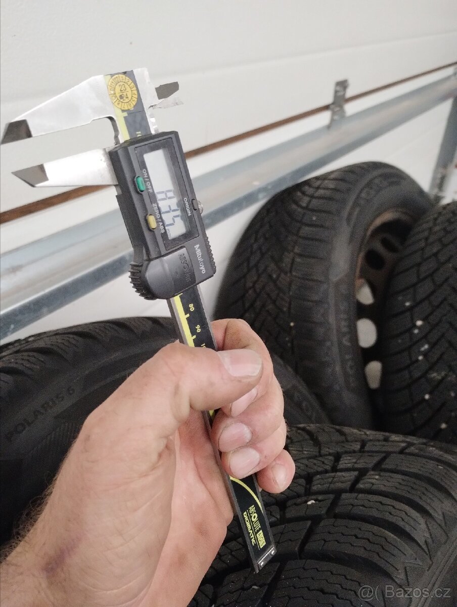 zimní pneu 225/55 R16 - 2