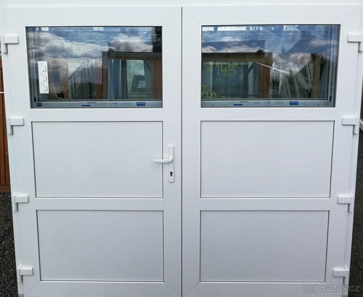 dveře plastové - vrata - 2