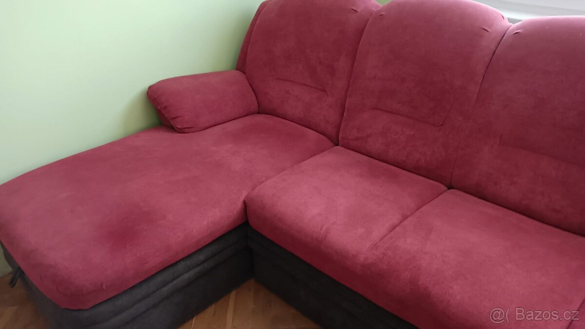 sedačka a police - 2