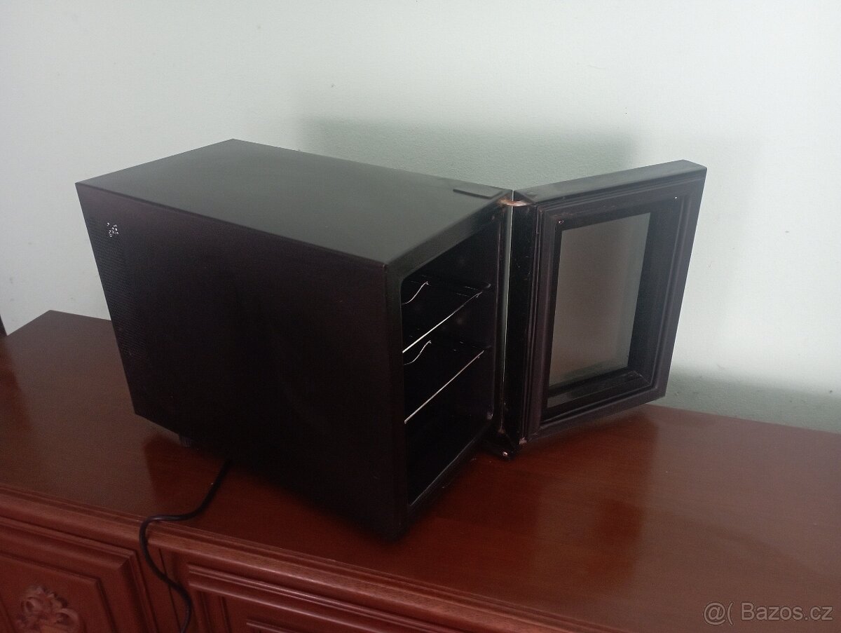 Vinotéka Fagor PC 8.000 Kč - 2