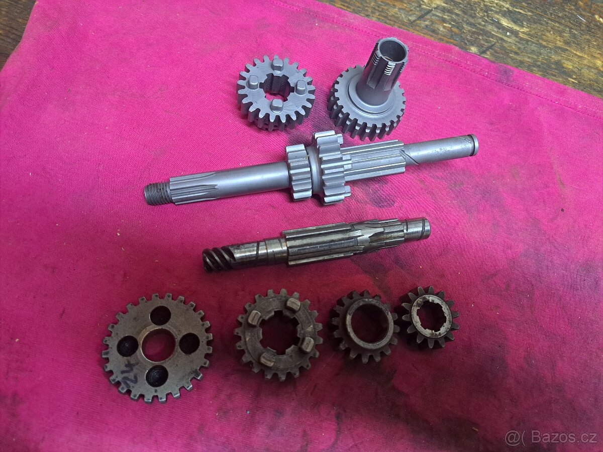 Jawa CZ 125 175 malá kývačka 356 450 - Převodovka - 2