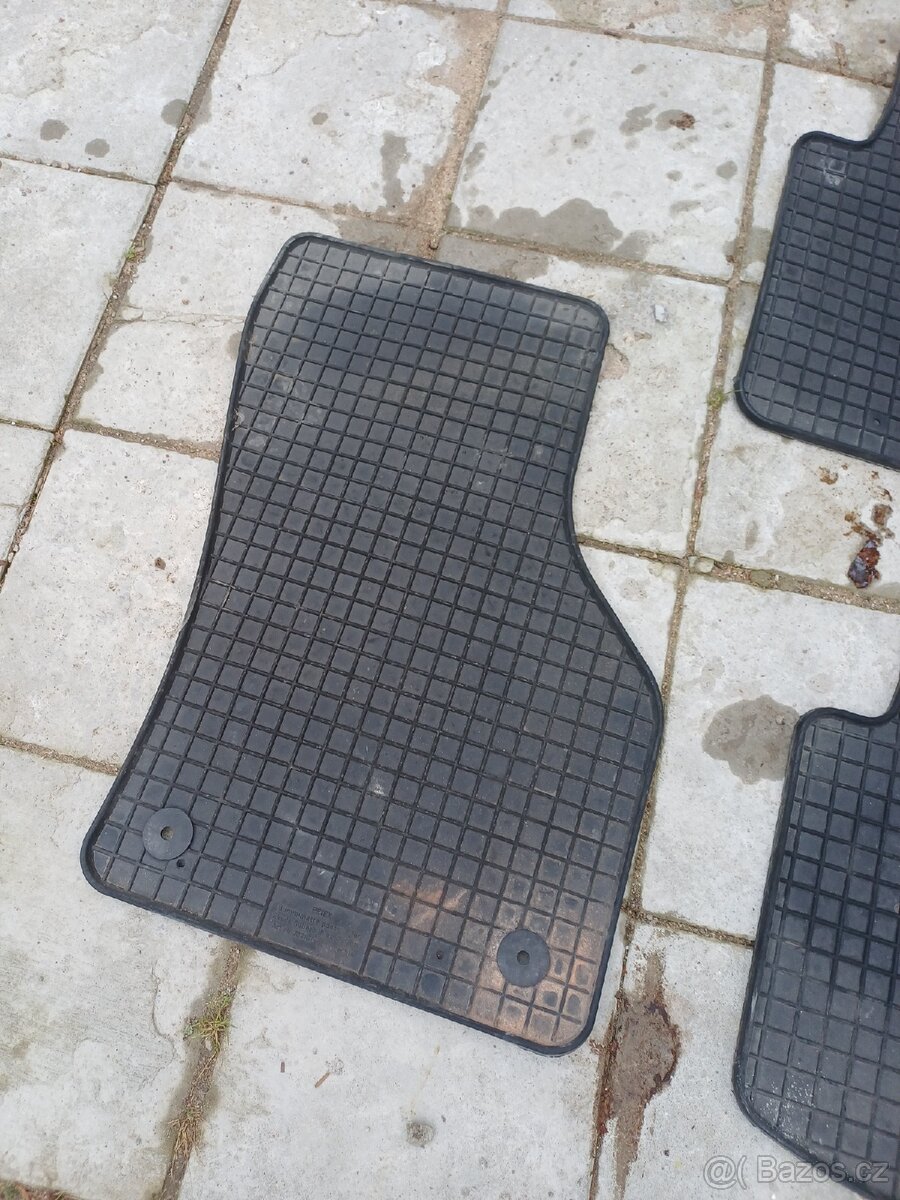 Gumové Koberečky Škoda Superb 3 - 2