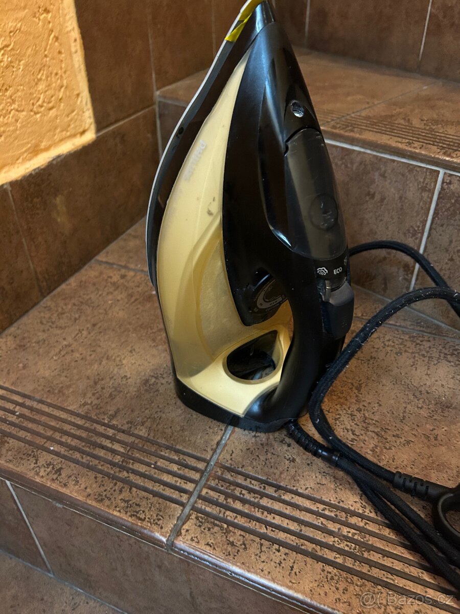 Žehlička napařovací Philips Szur - 2
