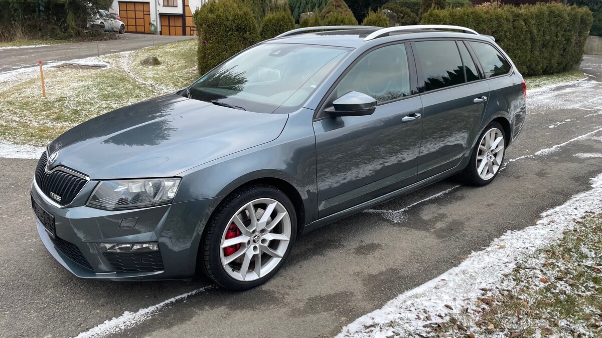 Škoda Octavia 3RS 2.0tdi 135kw,DSG,BIXENON,NAVI,KUŽE,R17+R18 - 2