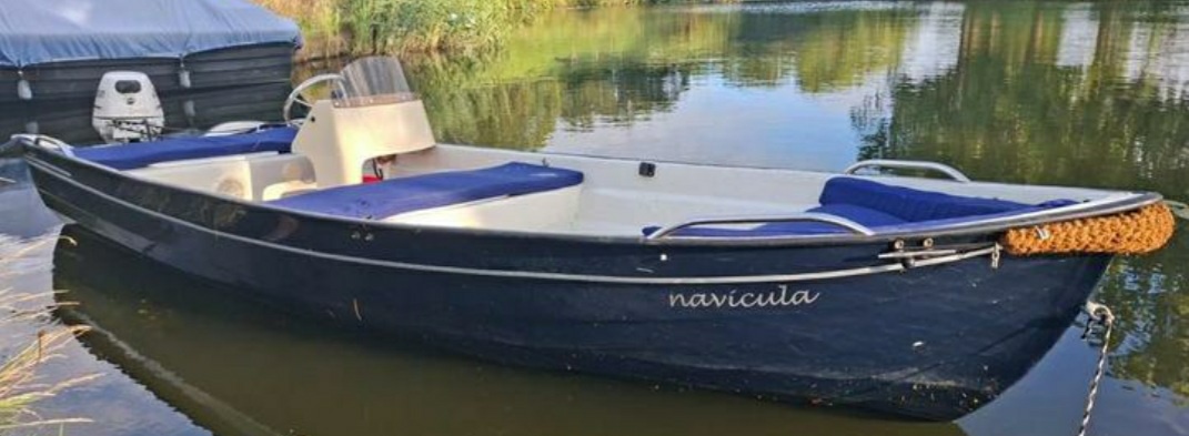 Motorový člun s motorem Johnson 9,9 Hp - 2