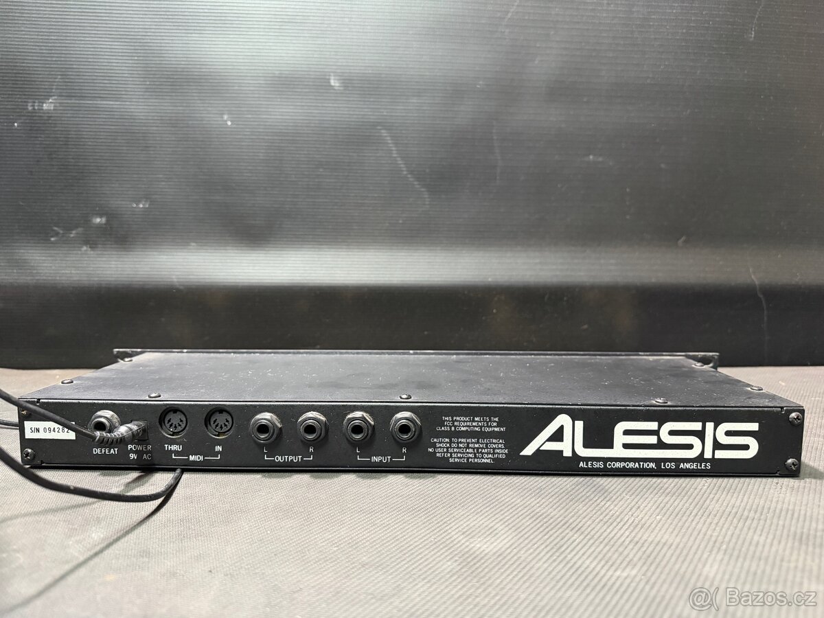 Alesis Midiverb II 16-Bit Digital Effects Processor - 2