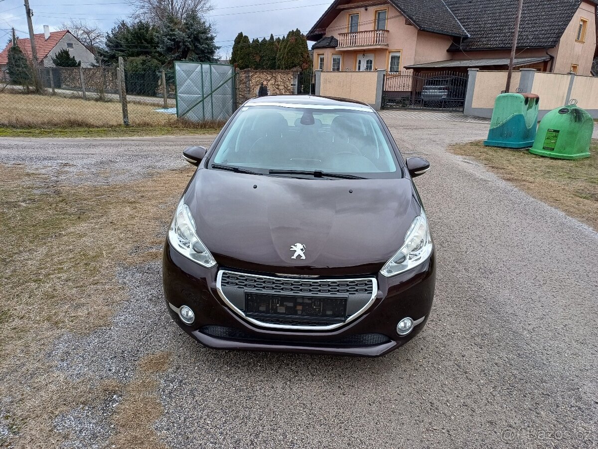 Predám Peugeot 208, 1.6HDI, 68Kw, automatická prevodovka 6kv - 2