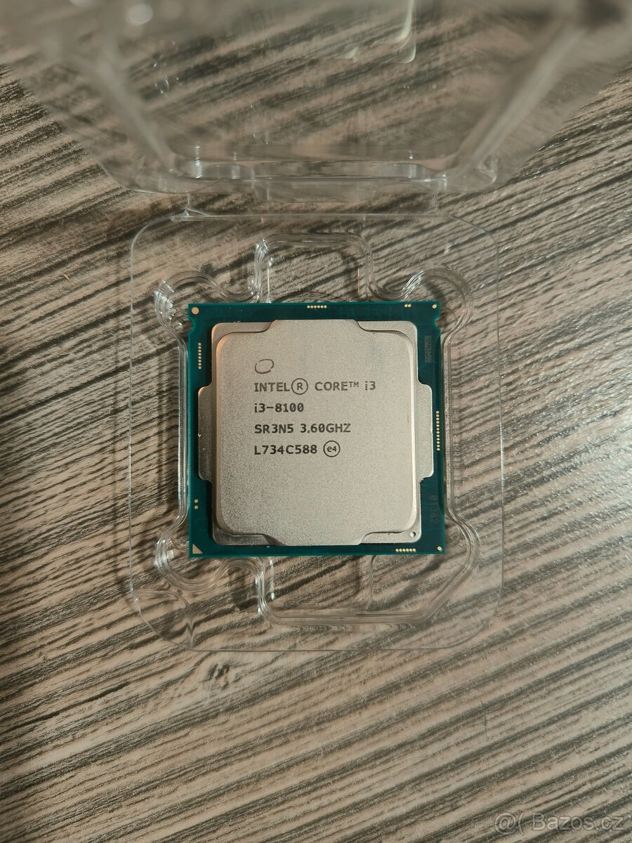 Intel Core i3-8100, chladič, pasta - 2