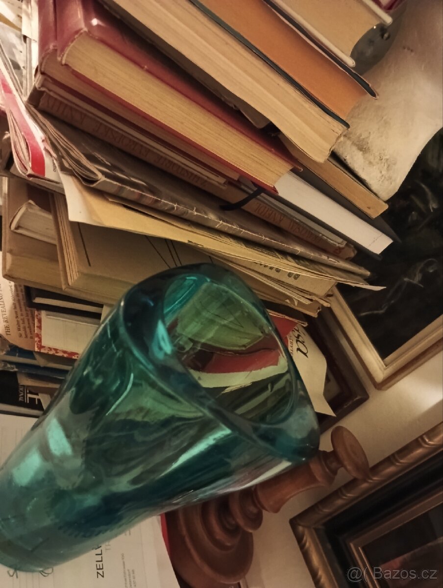 Váza ,čs.lisované sklo ,VÍZNER - 2