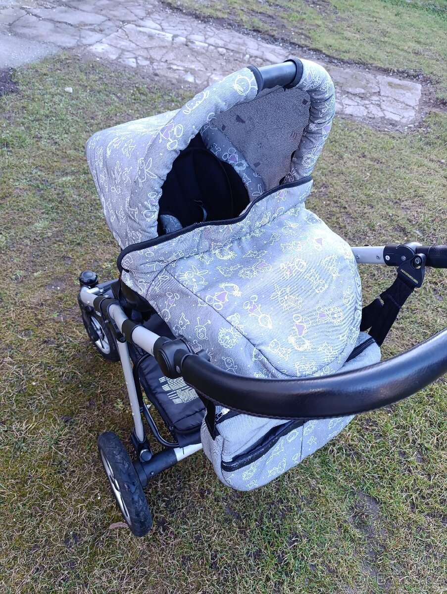 Prodám kočárek 3v1 v dobrém stavu. - 2
