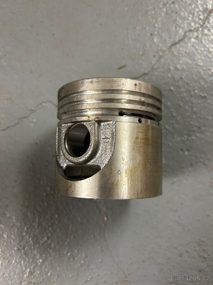 Škoda 110r / 110ls - nový píst - 2