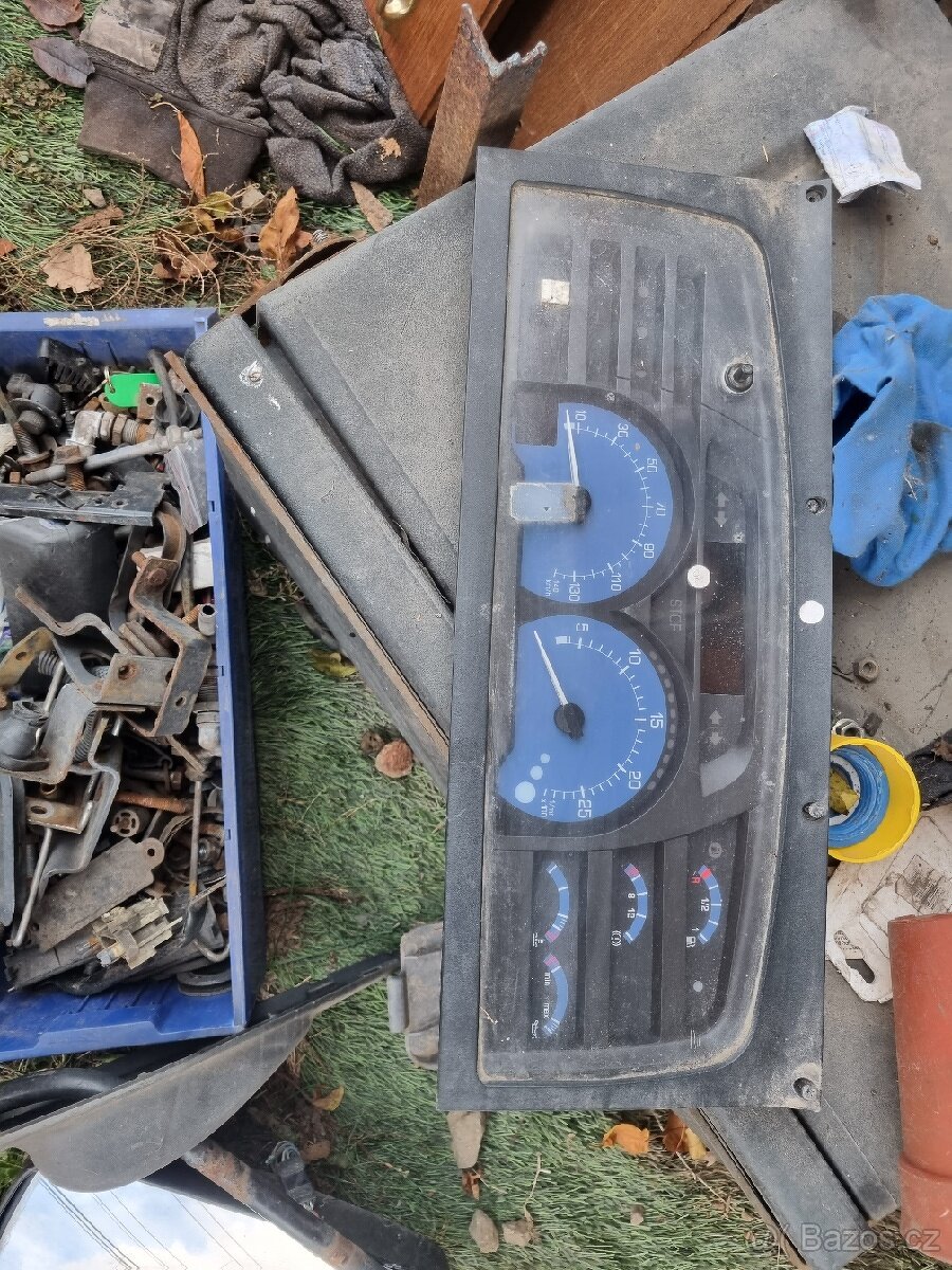 Renault midlum díly - 2