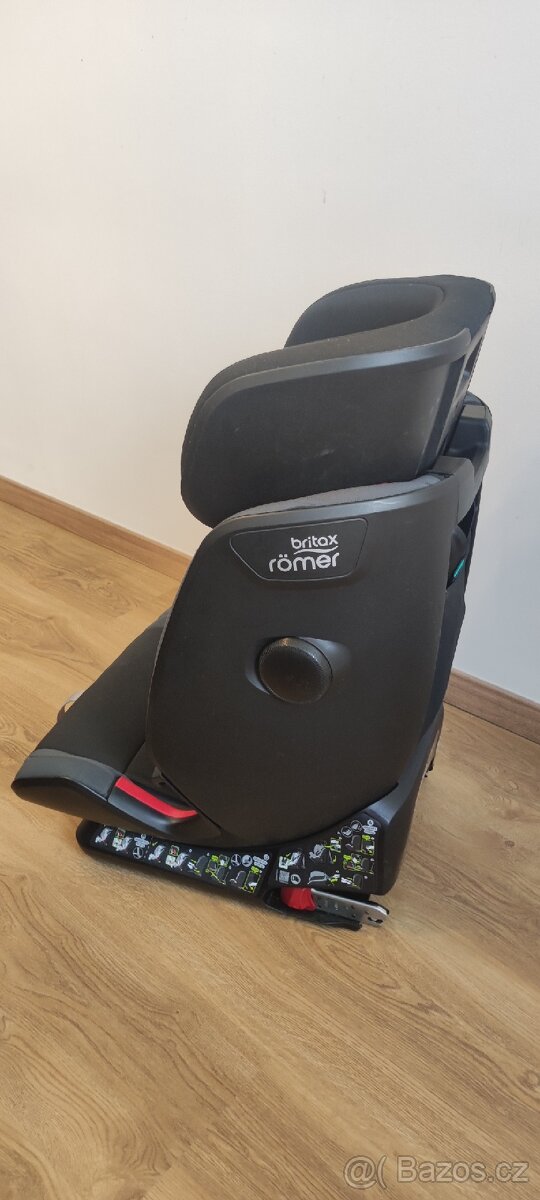 Britax Römer ADVANSAFIX IV R - 2