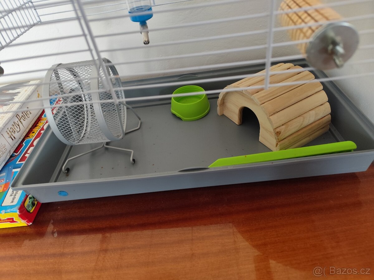 Klec s příslušenstvím - 2