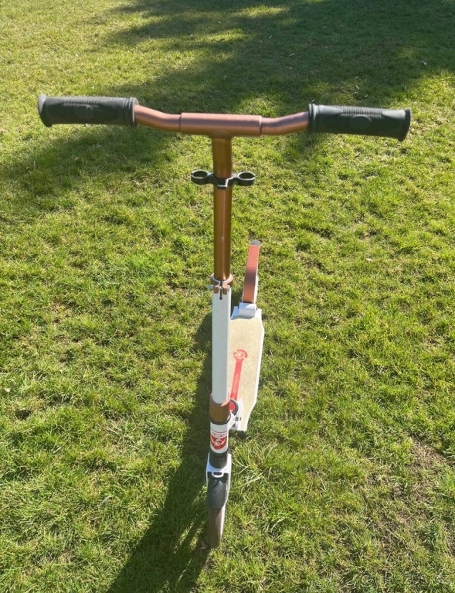 Kolobežka Worker - 2