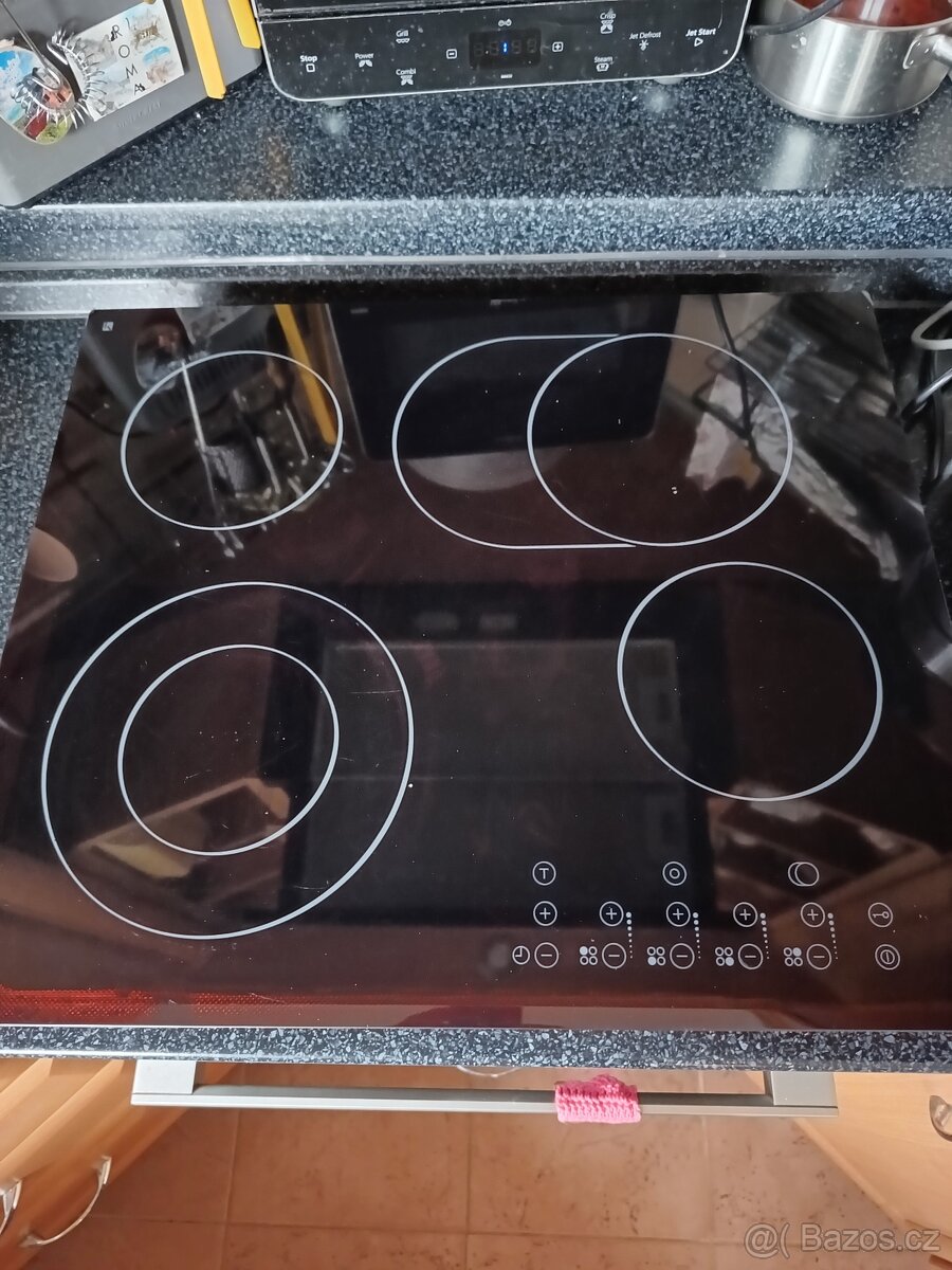 Sklokeramická deska - 2