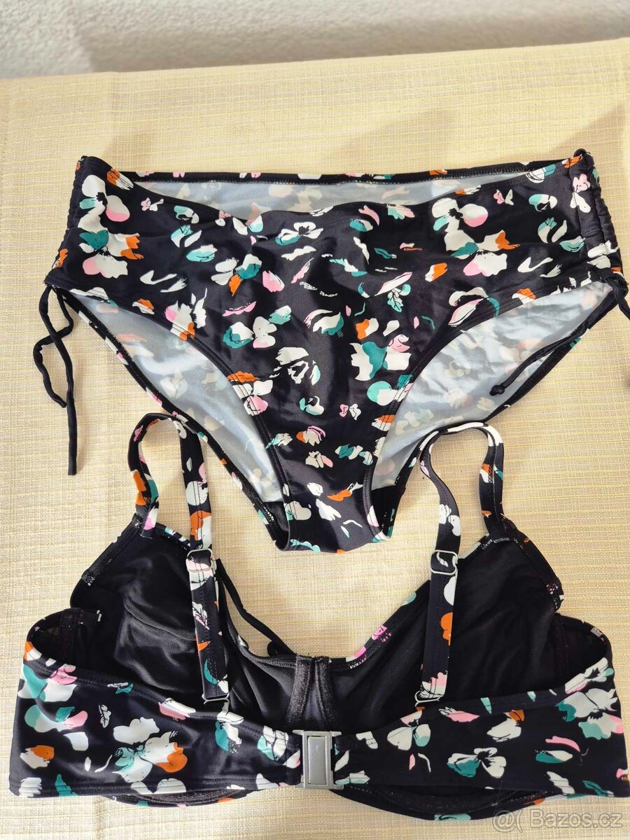 Nové dámské dvoudílné černé plavky - 2