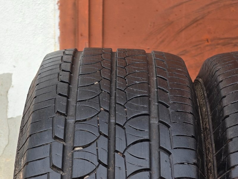 Letní Barum 215/65/15C - 2