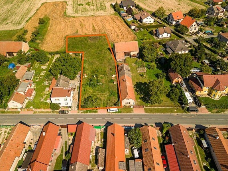 Prodej stavebního pozemku 2 134 m2 - 2