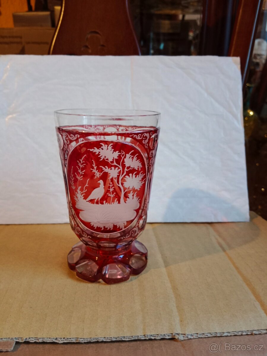 Hodně stará bohatě broušená sklenice - 2