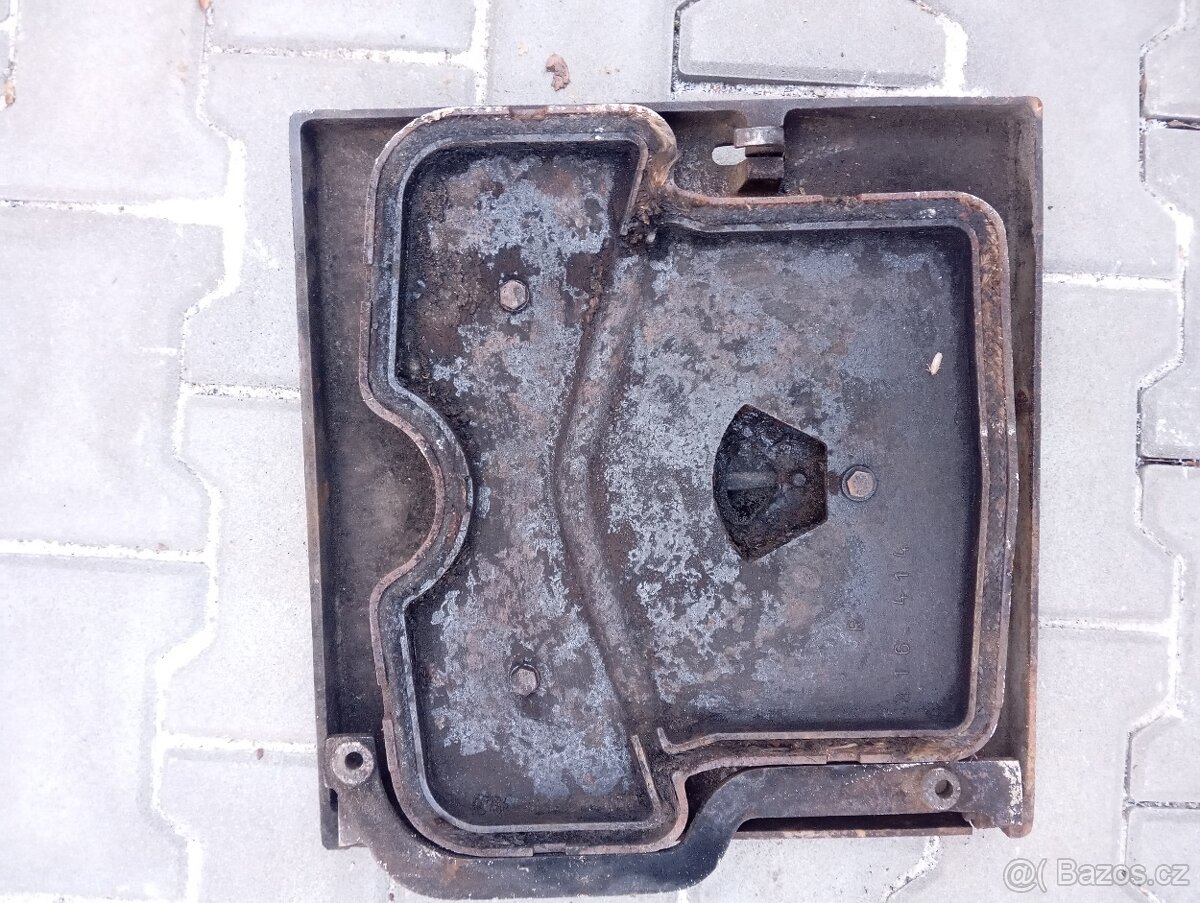 přikládací dvířka Viadrus U22 - 2