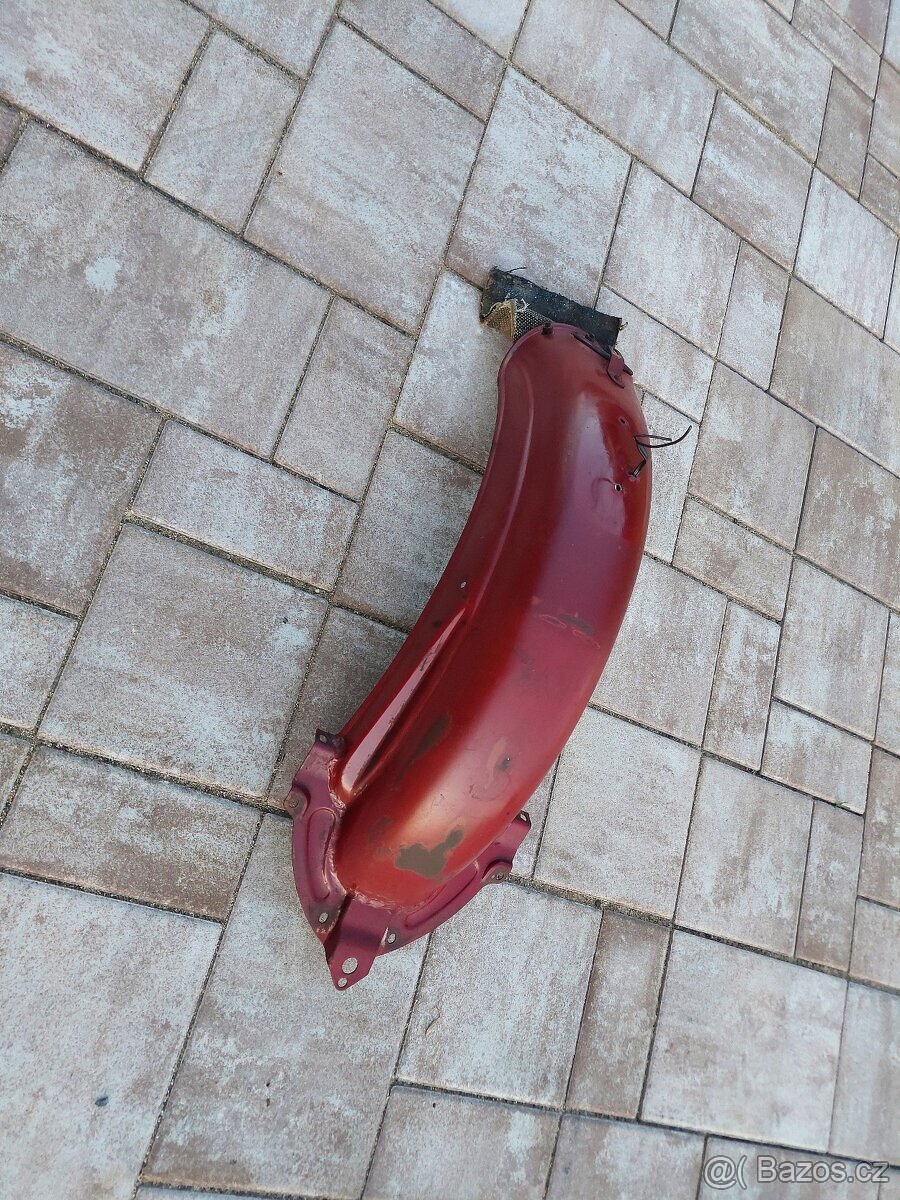 Jawa CZ 175 kyvacka - zadni blatnik - 2