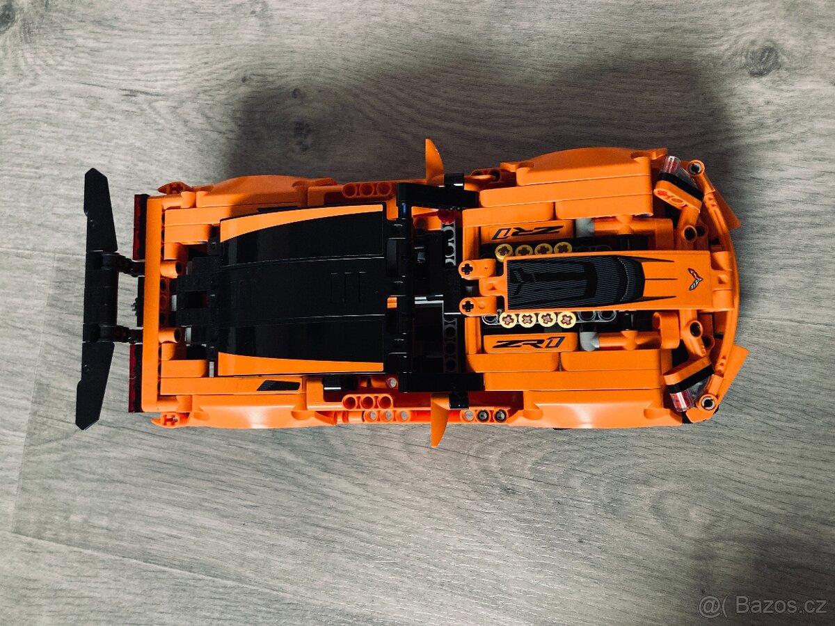 Lego Technic Chevrolet Corvette ZR1 - 2