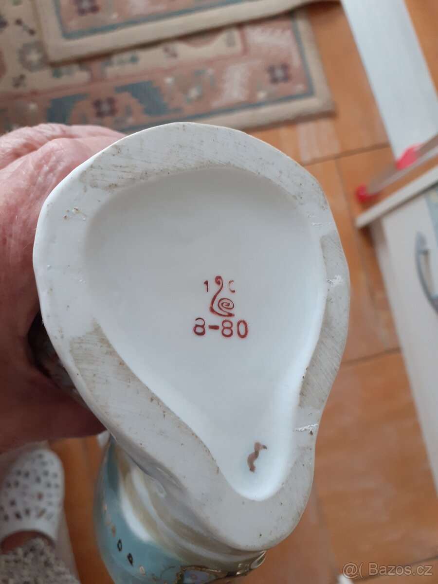 Prodám karafu na víno ve tvaru páva - 2