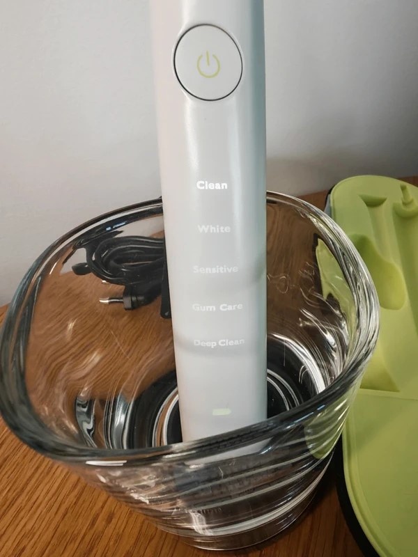 Philips Sonicare DiamondClean HX939W - 2