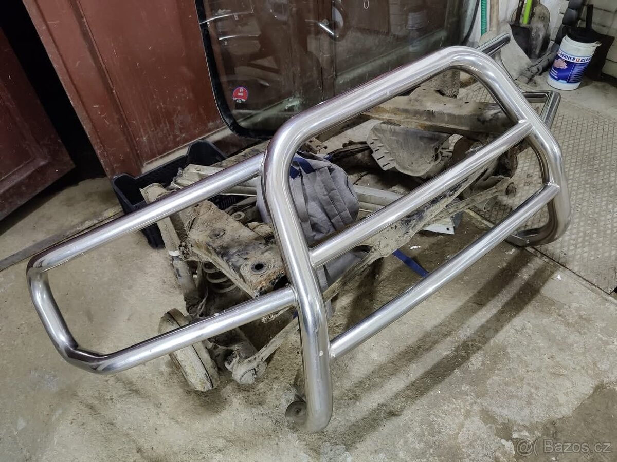 Ochranný rám na HONDA CR-V (1.generace) - 2