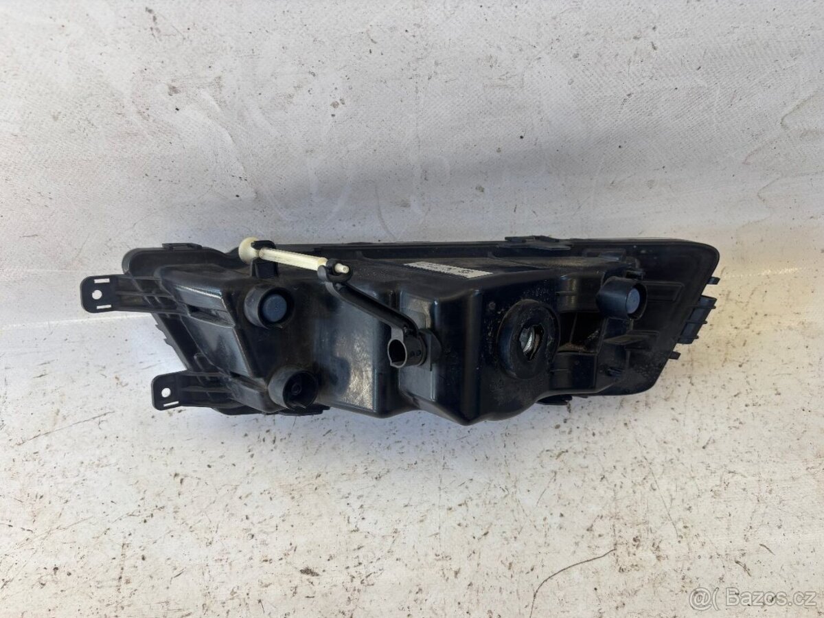Pravá mlhovka Škoda Octavia 3 - 2
