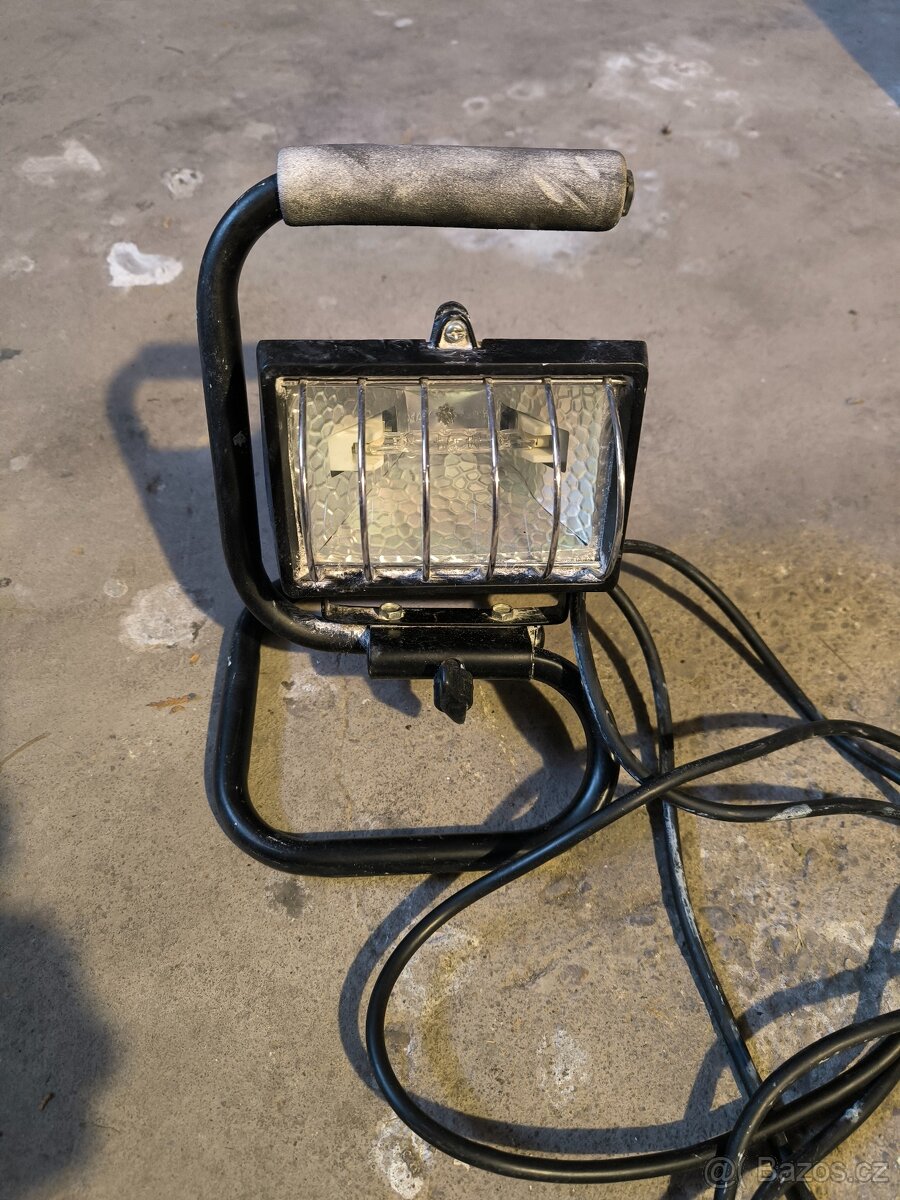 Stavební světlo - halogen - 2
