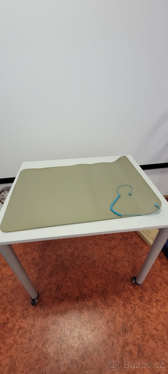 Antistatická (ESD) podložka na stůl - 2