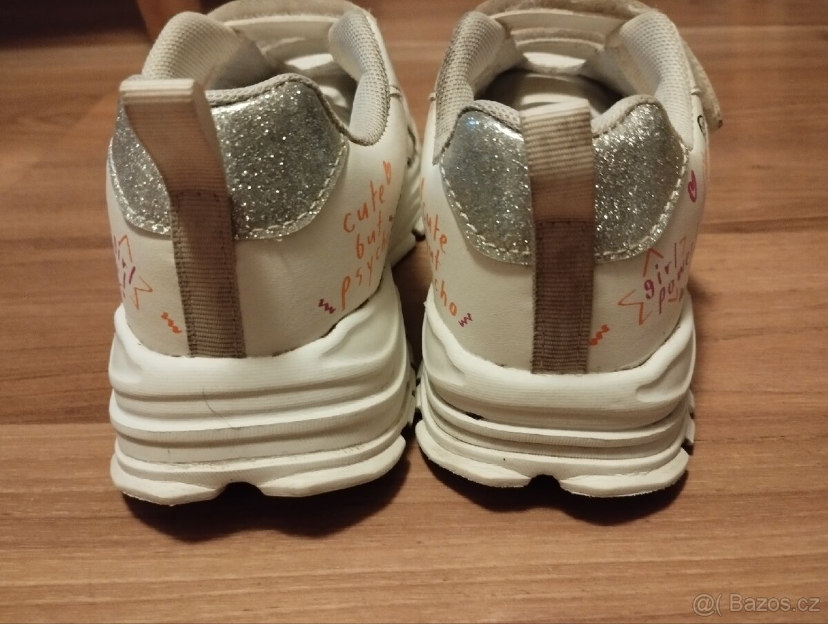 Dívčí tenisky 31 - 2