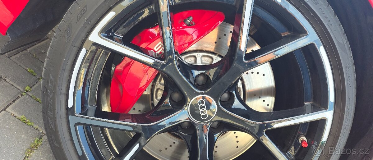 Kola Audi rs3 - 2